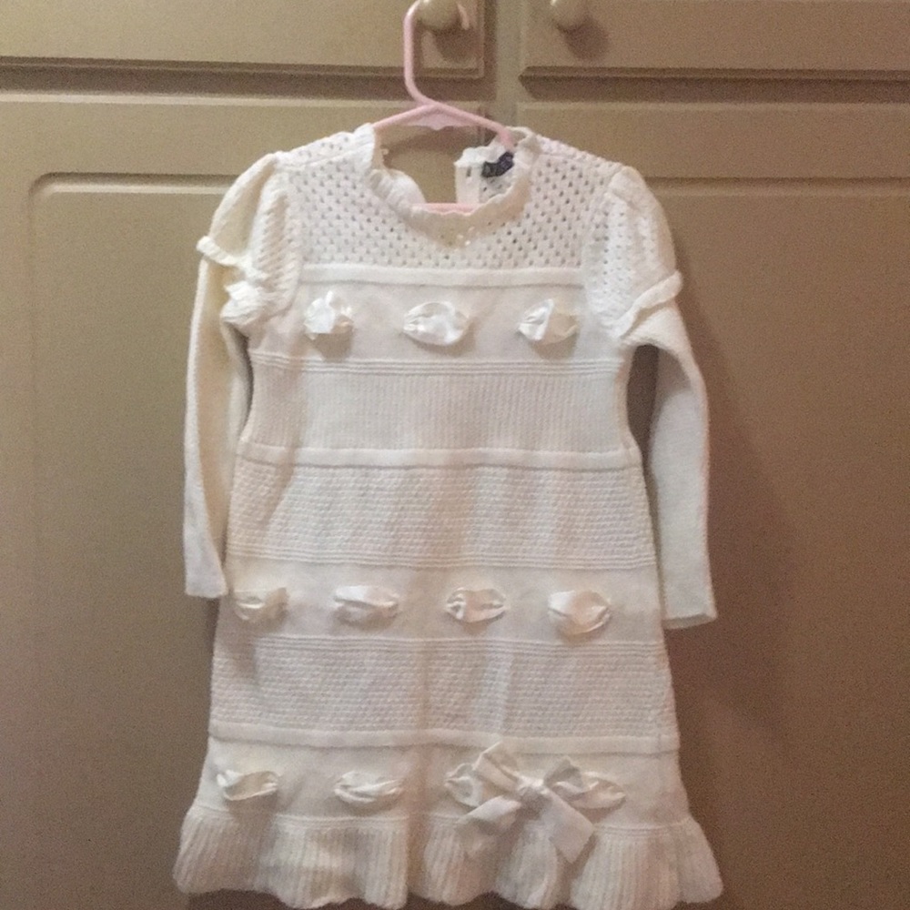 Beautiful little girls sweater dress!